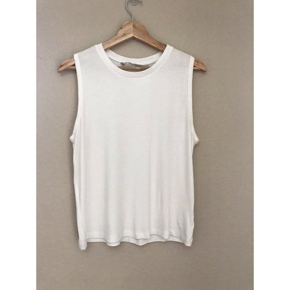 Athleta Tops - Athleta Revive Rib Crop Tank White Breathable